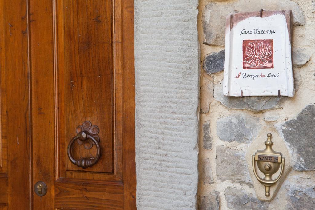 Il Borgo Dei Corsi - Charming Holiday Apartments Ortignano Raggiolo Bagian luar foto