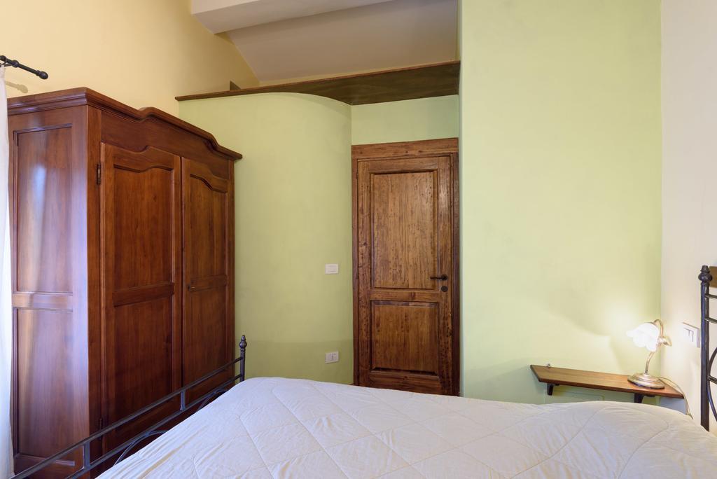 Il Borgo Dei Corsi - Charming Holiday Apartments Ortignano Raggiolo Bagian luar foto