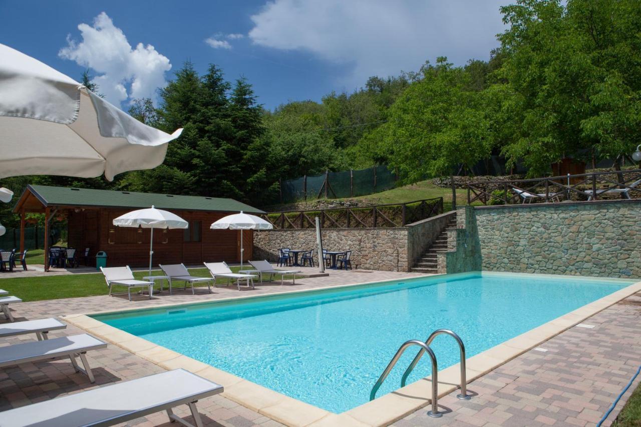 Il Borgo Dei Corsi - Charming Holiday Apartments Ortignano Raggiolo Bagian luar foto